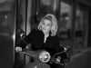 Rain photo shoot with charming musician, singer, songwriter..... Silvie Rider Young from USA / Silvie Rider-Young 28.8.23 Foto Sigi Müller